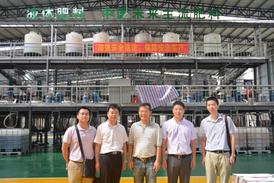 广州甘蔗糖业研究所科研管理办公室黄振瑞主任一行4人来访乡喜液体肥
